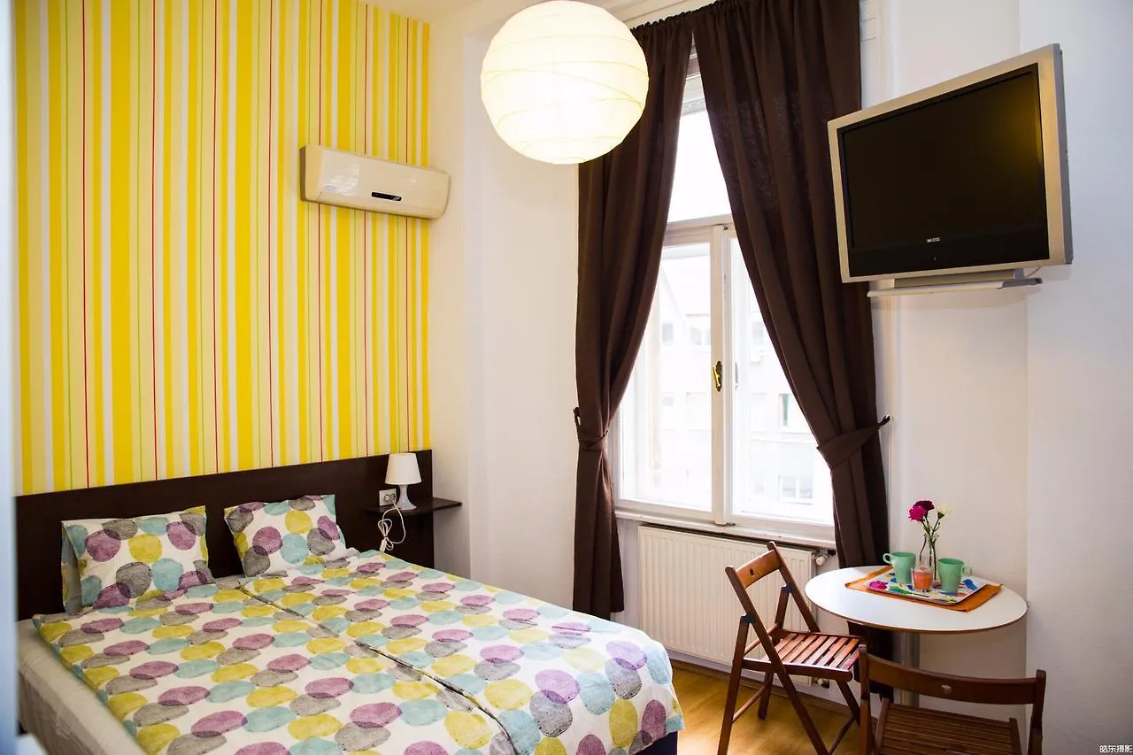 Sunflower Aparthotel Budapest